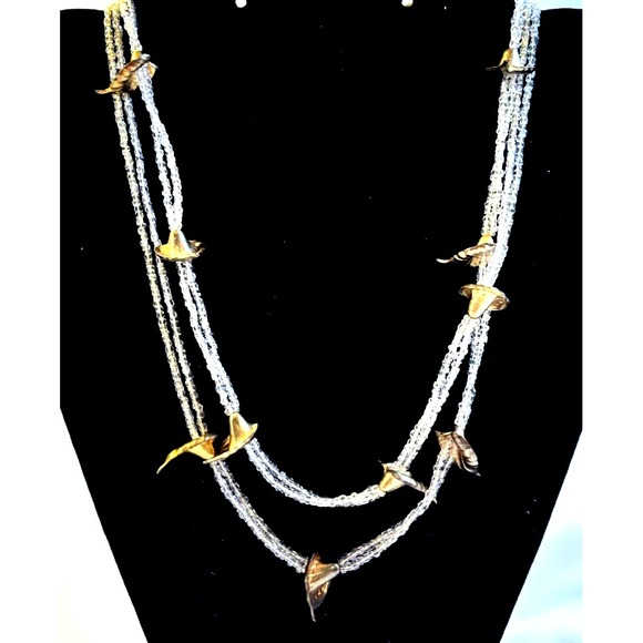 Very Rare Anne KLEIN VINTAGE WHITE GLASS & CRYSTAL NECKLACE gold tone lilies - Picture 1 of 13